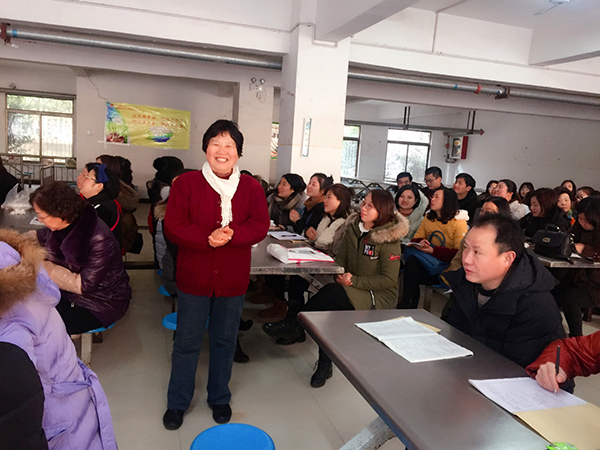 南昌現(xiàn)代外國語學(xué)校(象湖校區(qū)) 把師德師風(fēng)教育作為教師“第一課”